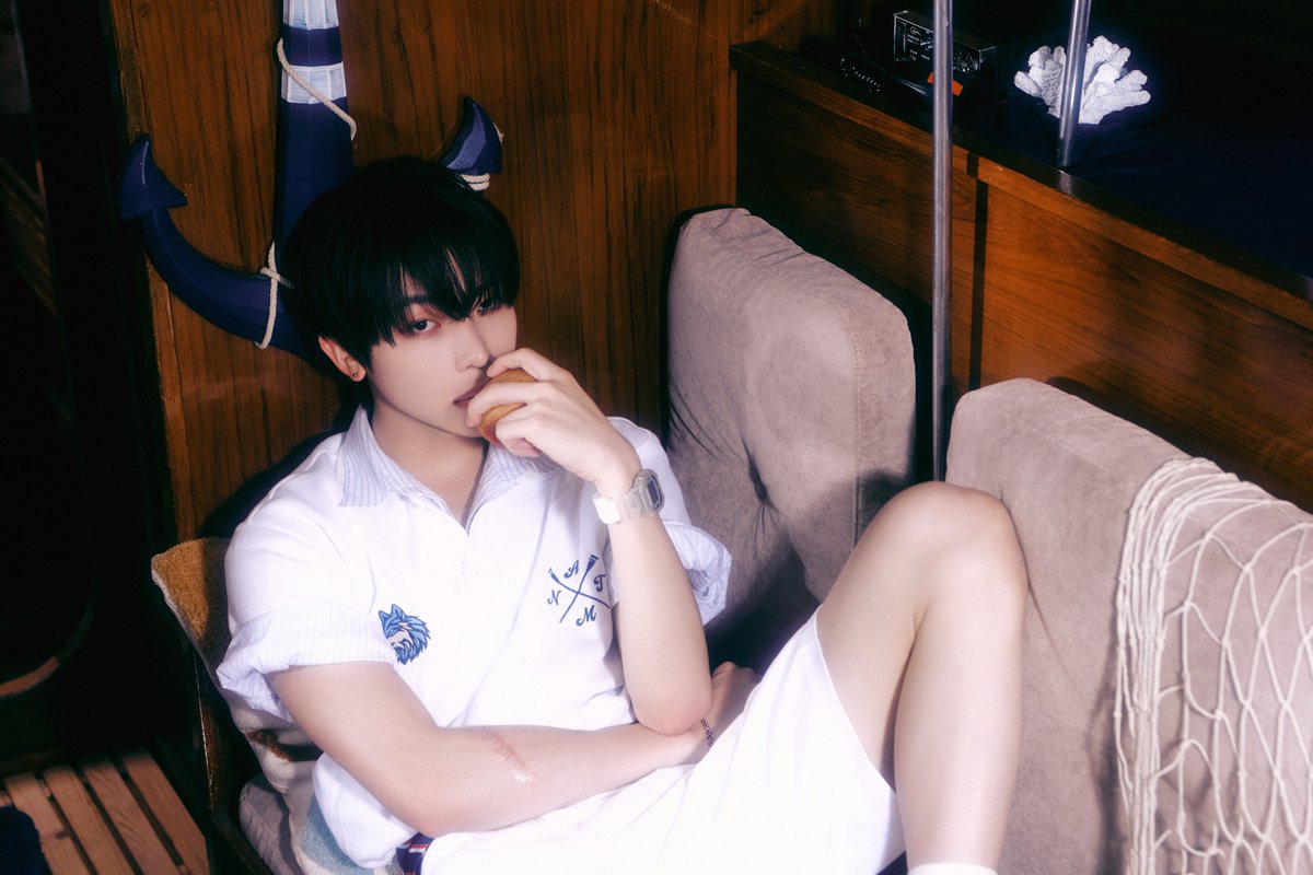 YX_LABELS's tweet photo. [&amp;TEAM] 青嵐 (Aoarashi)
Concept Photo

2024.8.7 0:00 JST

#NICHOLAS
#andTEAM #青嵐_Aoarashi https://t.co/OitcpOCQri