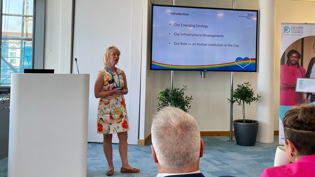 Chamber_Devon's tweet photo. At #CityConversations Rachel O'Connor describes the challenges @UHP_NHS faces but also the opportunities and how it is working with partners and planning for the future, particularly to tackle the challenging and ageing population and the infrastructure journey the hospital is on https://t.co/SSs2m9lubb