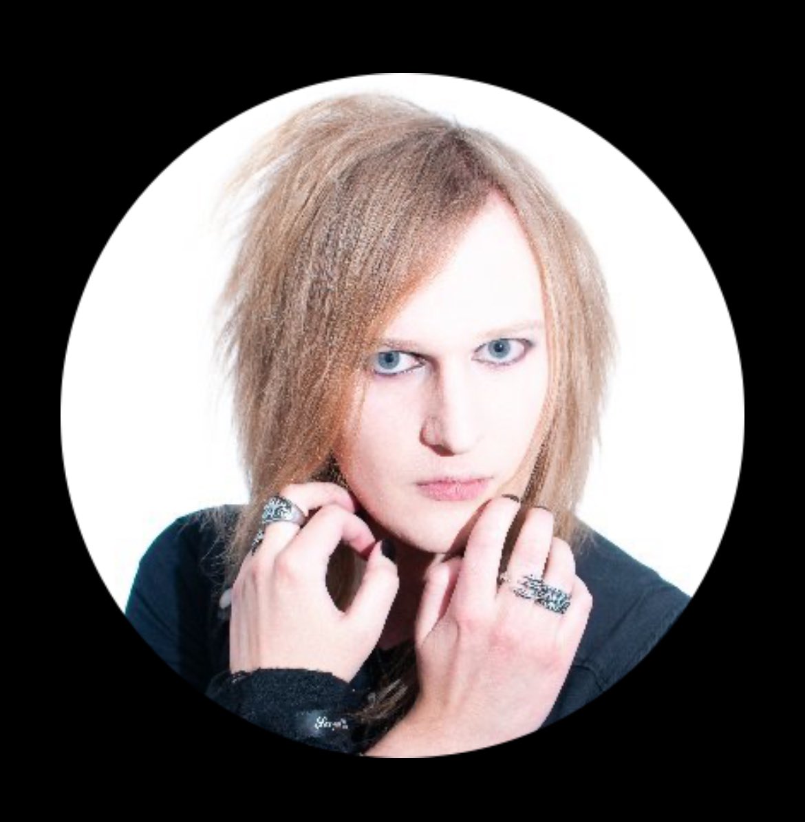 AREKU_Avalinity's tweet photo. Where is AREKU? Not so much on Twitter anymore.
Follow me on Instagram or Facebook instead! Almost daily updates via Story’s 🥳

IG: @arekuofficial / https://t.co/hHfwbXbIxS
FB: https://t.co/pHly2Kg1UO https://t.co/bgwYc99FT4