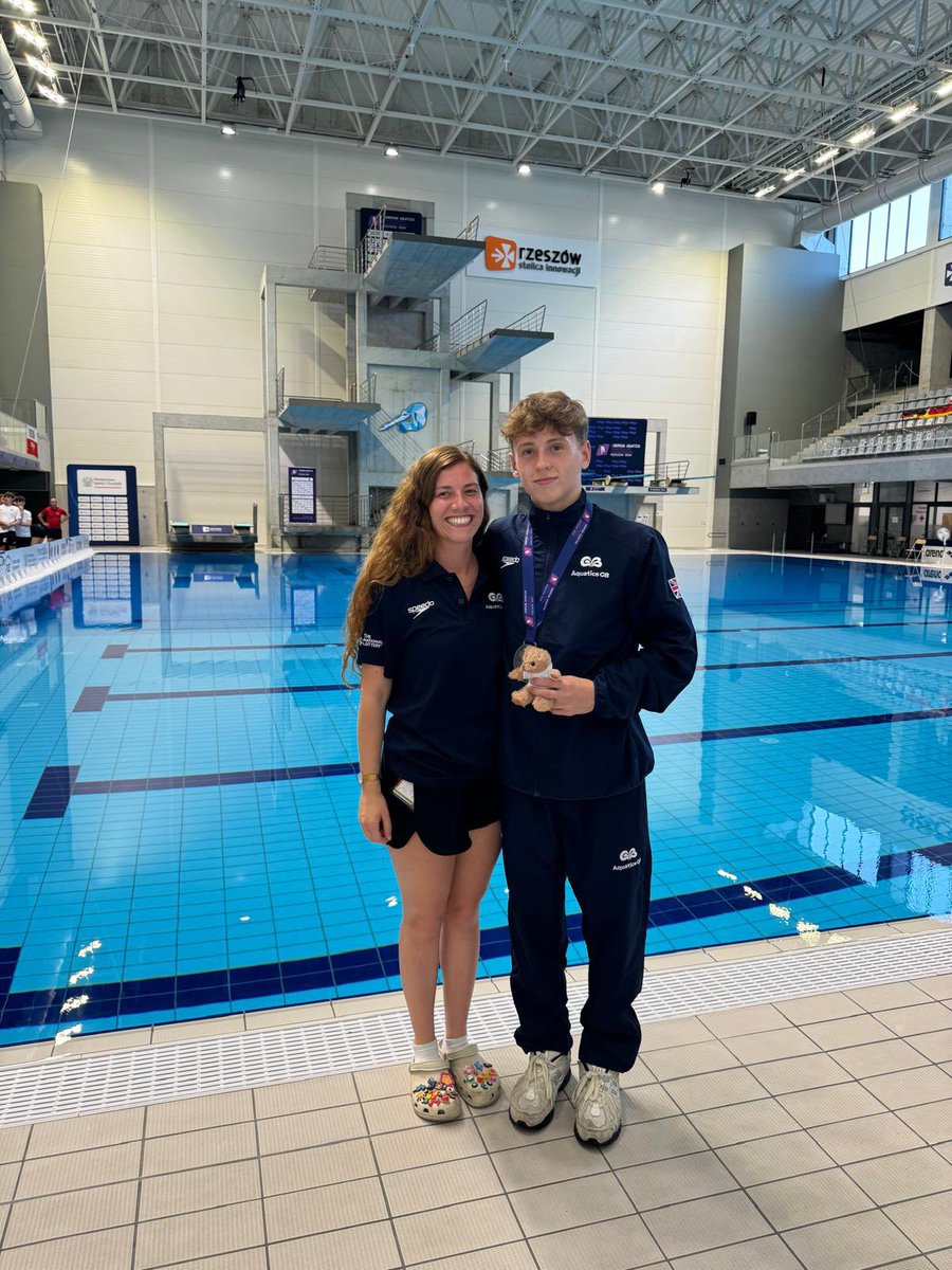 🥈European Silver!

An outstanding performance from Noah Penman last night in Poland at the European Junior Diving Championships! 💪

Noah won silver in the Boys A 1m Springboard final in Rzeszow on a sensational 491.90 points 💙

Great work from Noah and his Aberdeen Diving Club