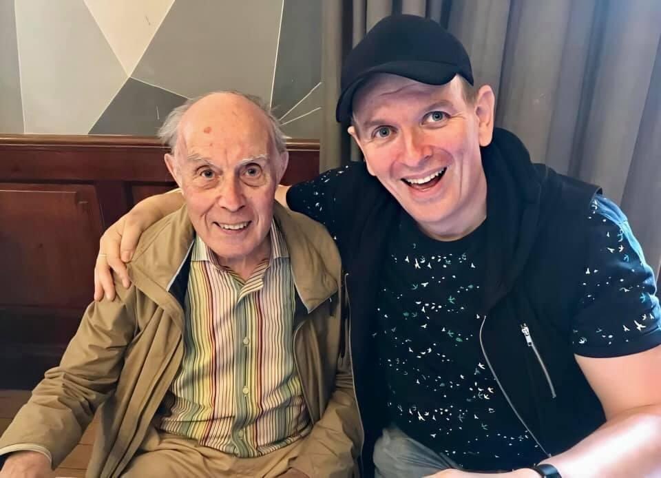 TimeLordDrew61's tweet photo. Happy 99th Birthday to David Graham the voice of Parker &amp; so many others voices from the Gerry &amp; Sylvia Anderson TV Series. Total Legend. #DavidGraham #Parker #Thunderbirds #FireballXL5 #Supercar #FourFeatherFalls #Stingray #TheSecretService #DoctorWho #Daleks #PeppaPig #Timeslip https://t.co/T2DD8JMnzV