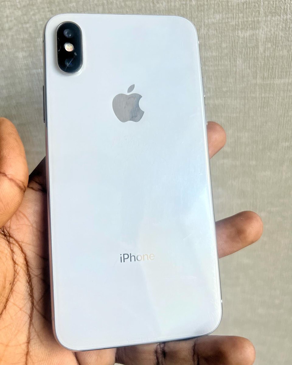 iPhone X
256GB
💯% 🔋life 
Face ID ✅
$150