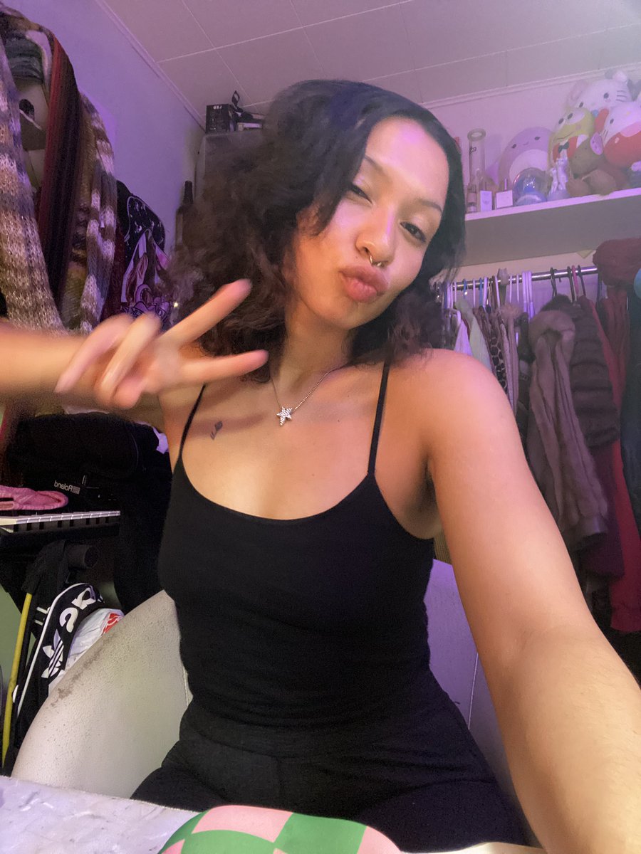 tellurianlenny's tweet photo. i dont even sleep anymore. i just sit in my blue light chamber, play my violent video games, and watch my silly little videos. #GamerModeActivated https://t.co/an3v64t6qD