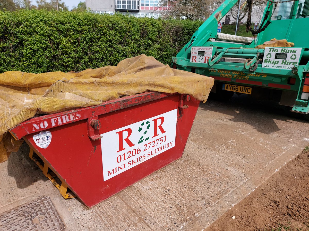 TinBins's tweet image. 🌦️ The weather may be up and down, but our mini skip service constantly delivers! 🚛💪  01206 272751

#MiniSkipService #ReliableDelivery #WasteRemoval #colchester #sudbury #CustomerSatisfaction