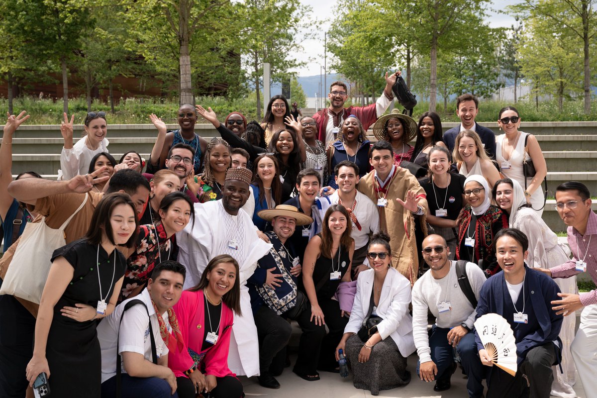 Global Shapers tweet media