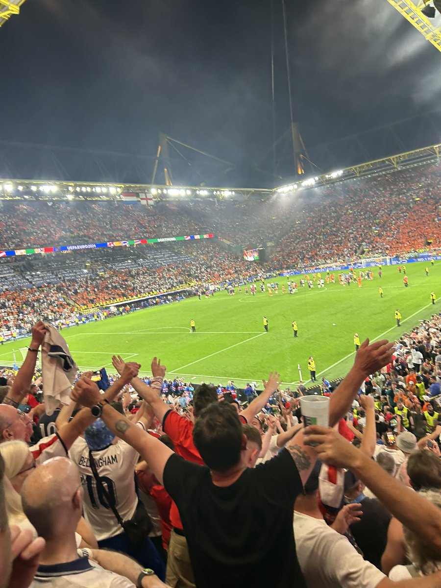 Harry Restall 𓅪 tweet media