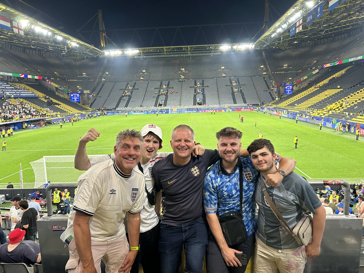 Harry Restall 𓅪 tweet media