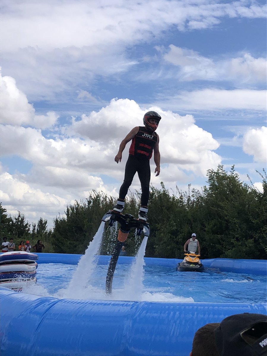 Des souvenirs inoubliables pour les enfants de l association USEP de Puiseaux lors du passage de la 🔥à Malesherbes 
❇️ flashmobe dansé juste avant l allumage de la flamme qu’ils ont pu toucher 
❇️ de nombreuses activités sportives réalisées ou admirées