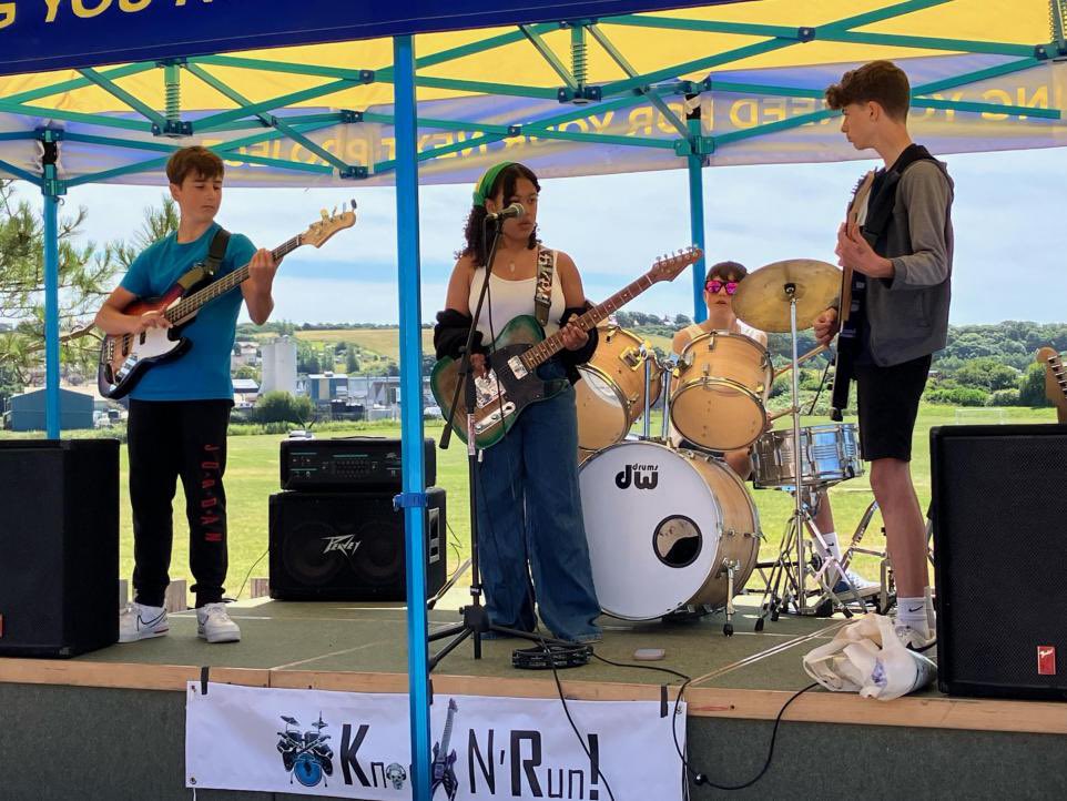A lovely article from <a href="/Dorsetecho/">Dorset Echo</a> for local band 𝐊𝐧𝐨𝐜𝐤 𝐍’𝐑𝐮𝐧, who started their musical journey in our very own ROCK BAND! We’re so proud of the band that they’ve become and all their achievements since. Catch them at a gig near you!
🎶🎸🎹🎤
dorsetecho.co.uk/news/24439801.…