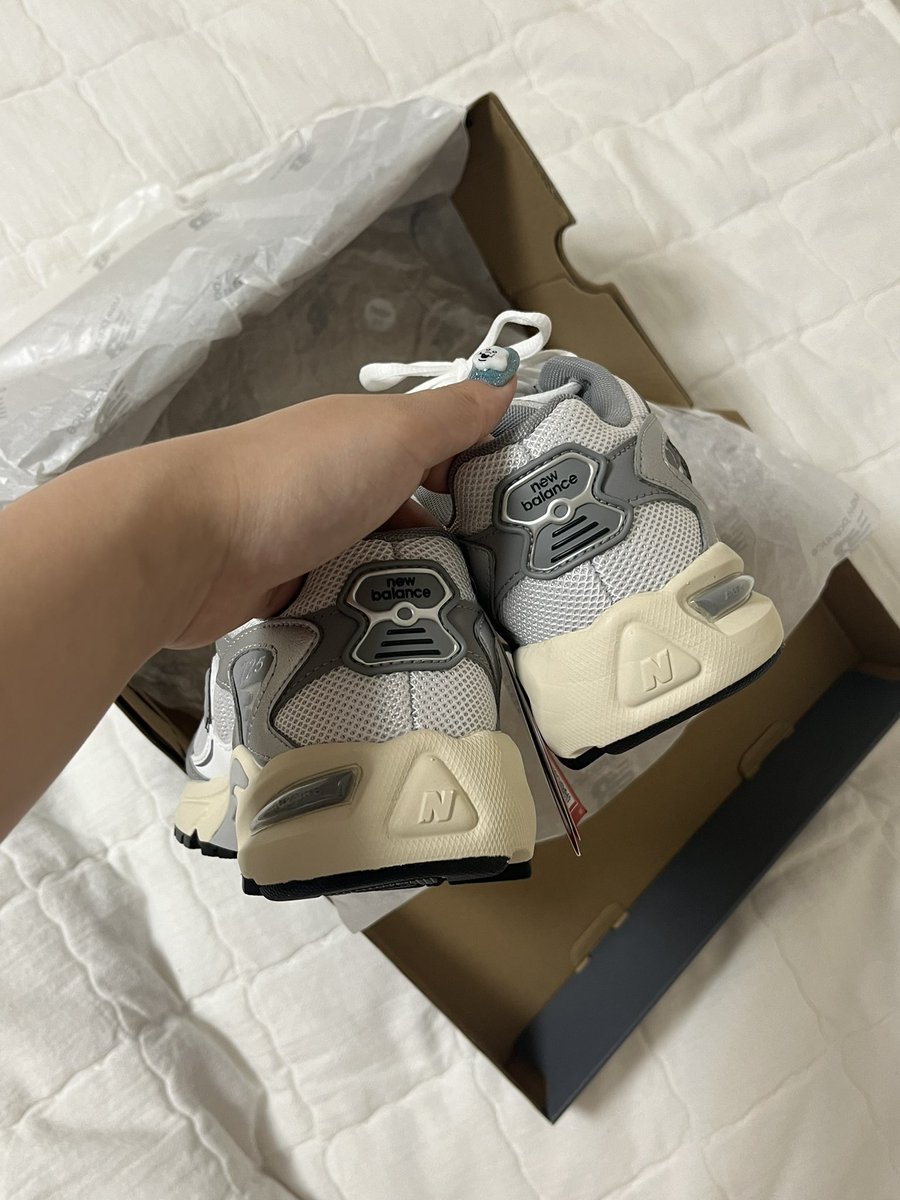 NBスニーカー可愛い、、🥹🤍