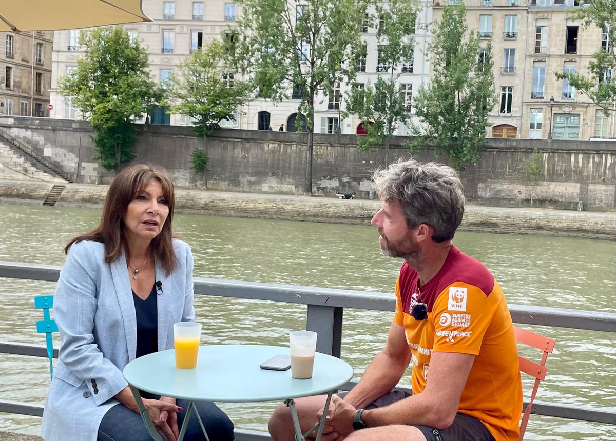 NL Ambassade France (@nlenfrance) on Twitter photo Stand-up paddle contre le plastique jetable!
<a href="/merijntinga/">Plastic Soup Surfer ~ Merijn Tinga</a> mène une lutte acharnée contre la pollution plastique. Avec 🇳🇱<a href="/JanVersteegBZ/">Jan Versteeg🇳🇱🔗🇫🇷</a> il a remis une flamme olympique alternative aux conseillers municipaux <a href="/StDenis93200/">SaintDenis93200</a>. Merci <a href="/Anne_Hidalgo/">Anne Hidalgo</a> pour l’accueil chaleureux à Paris! Stand-up paddle contre le plastique jetable!
<a href="/merijntinga/">Plastic Soup Surfer ~ Merijn Tinga</a> mène une lutte acharnée contre la pollution plastique. Avec 🇳🇱<a href="/JanVersteegBZ/">Jan Versteeg🇳🇱🔗🇫🇷</a> il a remis une flamme olympique alternative aux conseillers municipaux <a href="/StDenis93200/">SaintDenis93200</a>. Merci <a href="/Anne_Hidalgo/">Anne Hidalgo</a> pour l’accueil chaleureux à Paris!