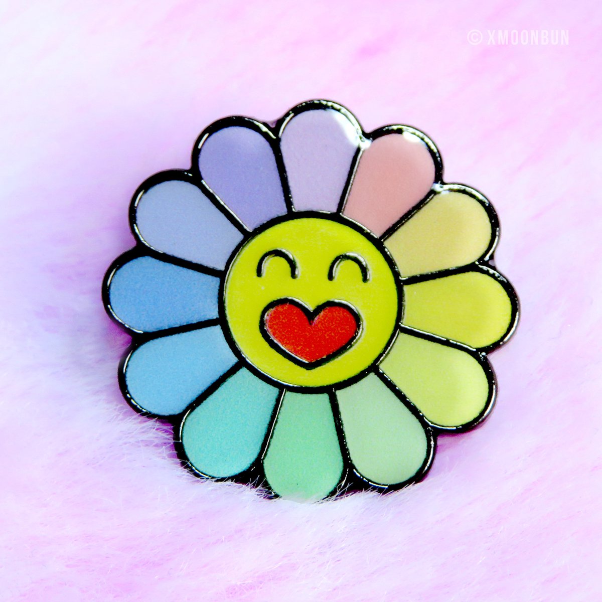 xmoonbun's tweet photo. [PRODUCT DROP] 🌸🌈 Jhope flower pin 
ABOUT:

• SIZE: 1 inch / 2.5 cm
• PLATING: Black
• 12 pastel colors
• 1 rubber clutch

#btspin #kpoppin #btspincollection #jhope #junghoseok #kpopshop #btspins #kpoppins #rainbowpin https://t.co/ZGHZUraN7J