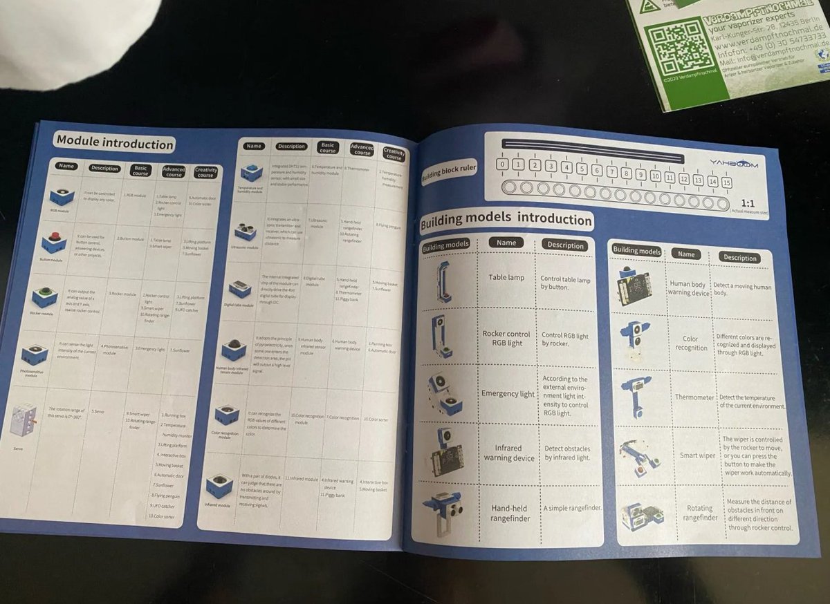 Riley43403's tweet image. 🥳Yahboom World of Module Programmable Robot Kit. 📷It is really suitable for children to learn programming. It has a variety of shapes and is fun to teach. 📷bit.ly/3t73J6 #MicrobitV2 #forkidstoys #Codingrobot #electronicbuildingblock #legobuildingblocks #toys