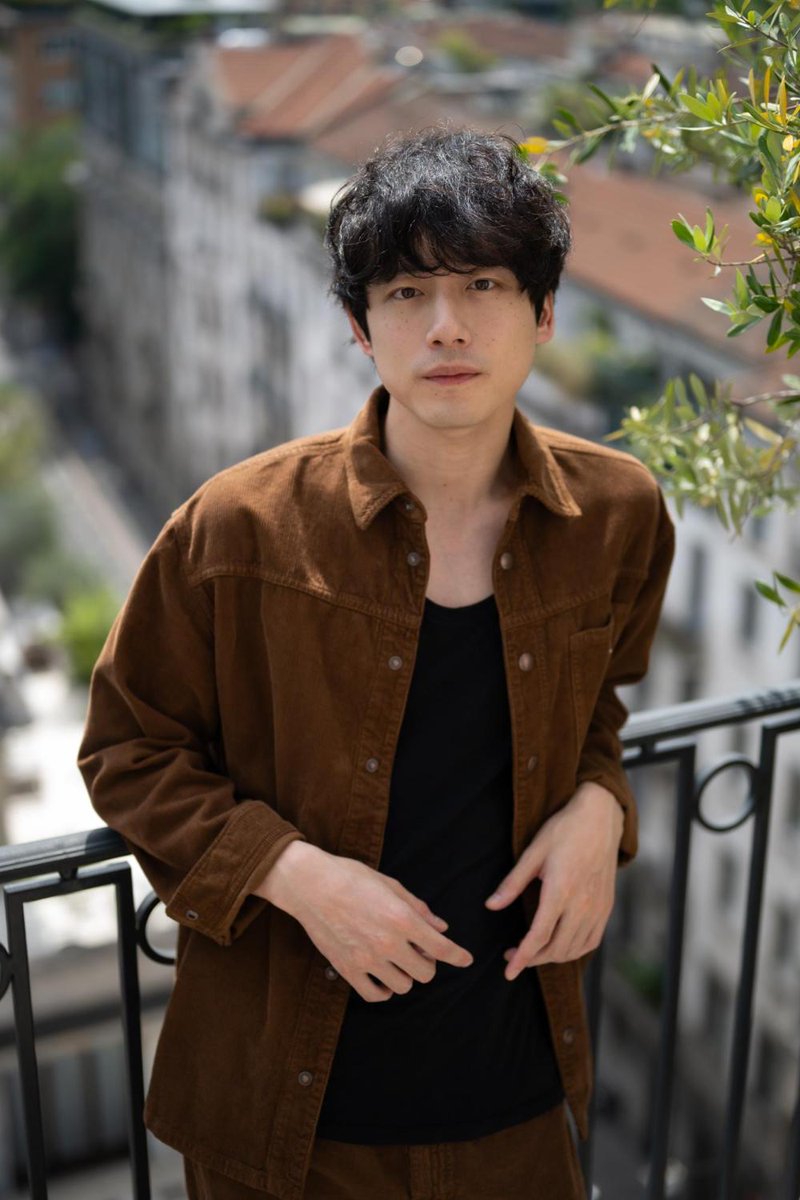 密着】坂口健太郎の今を知る特集記事。「プラダ」2025年春夏メンズ