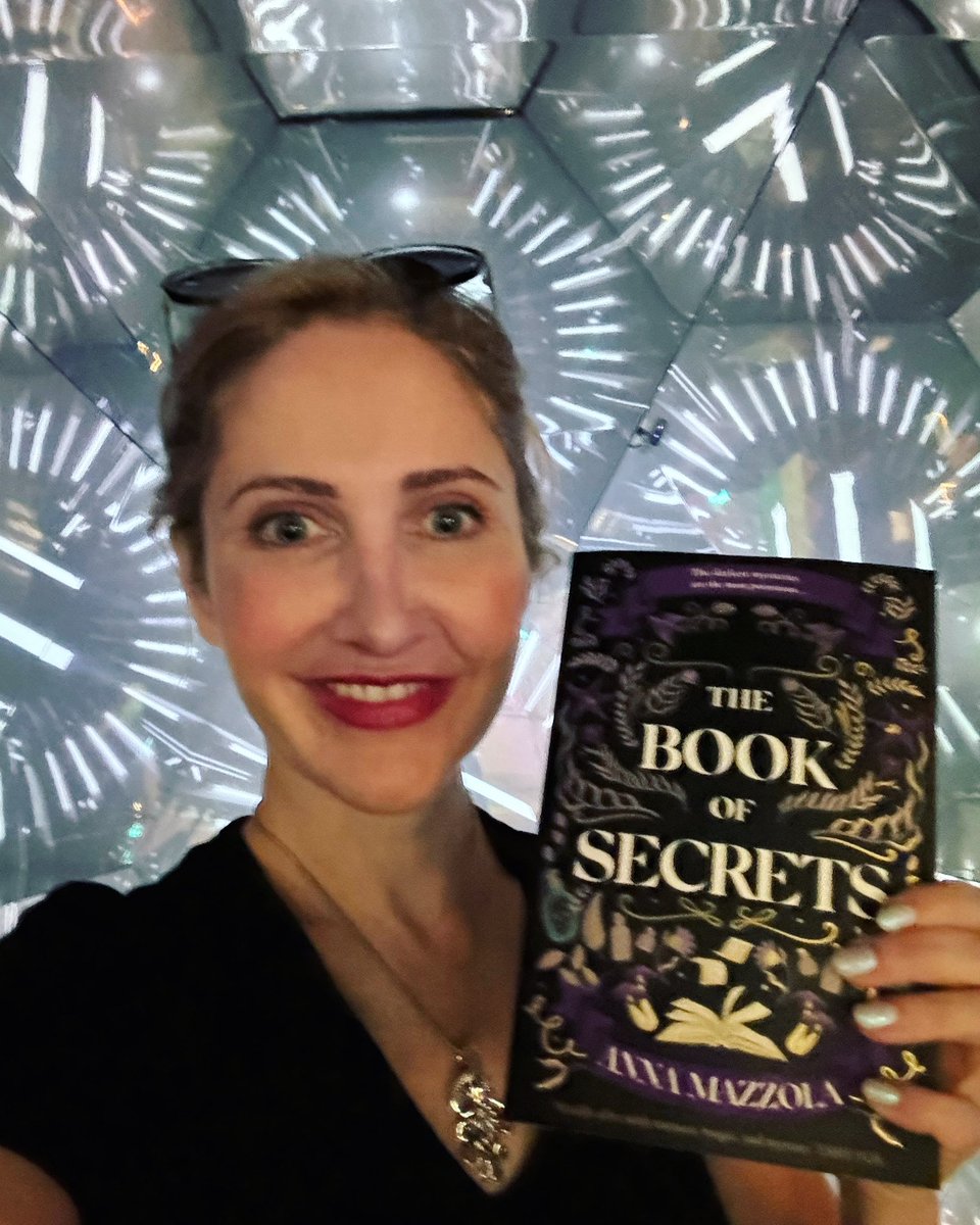 Anna Mazzola - Updates only. tweet media