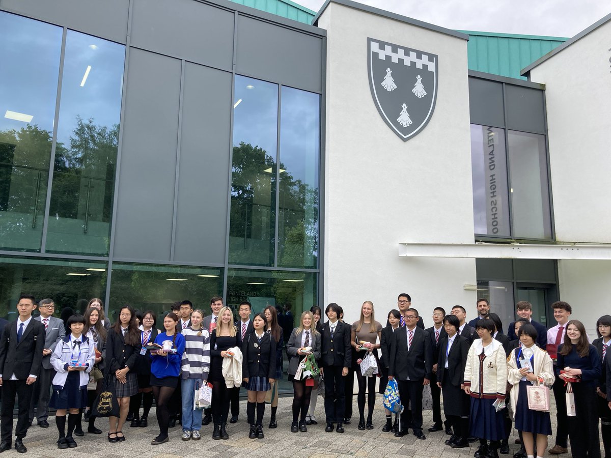 PontHighEnglish tweet media