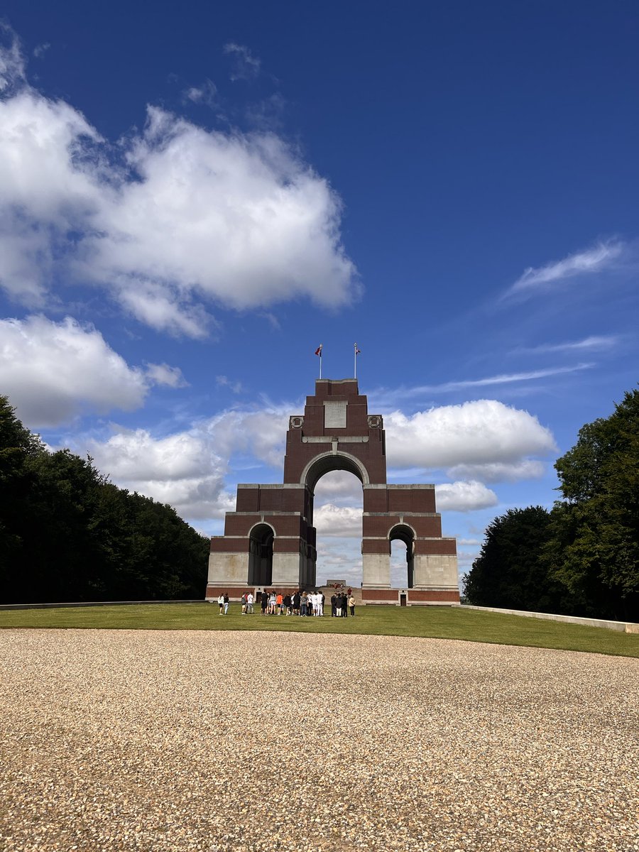 HallowsPd's tweet photo. Up packed and off to France. First stop on the way, the Thiepval Memorial https://t.co/6RcW9z3mLG