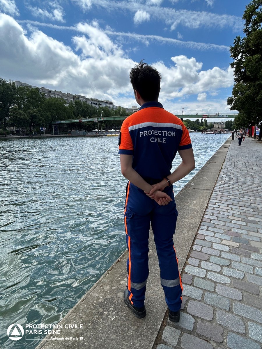PCParis19's tweet image. #postedesecours 💙🧡

Hier avec nos bénévoles nous étions en poste de secours à Paris Plage

Merci à nos équipes Aurélie, Julien, Emmanuel, et Benjamin.

#pcps #protec #protectioncivile #juillet #secours #secourir #aider #photo #paris19 #paris #parisfrance #parisplage  #vacances