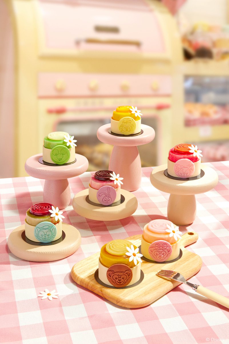 ミニーとクッキー・アン の美味しいスイーツ🍩/ ミッキー・アベニュー