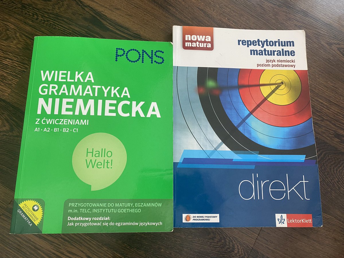 cloudsatsunsett's tweet photo. sprzedam książki do przygotowania się do maturki z niemieckiego https://t.co/bAwi2i0M3z