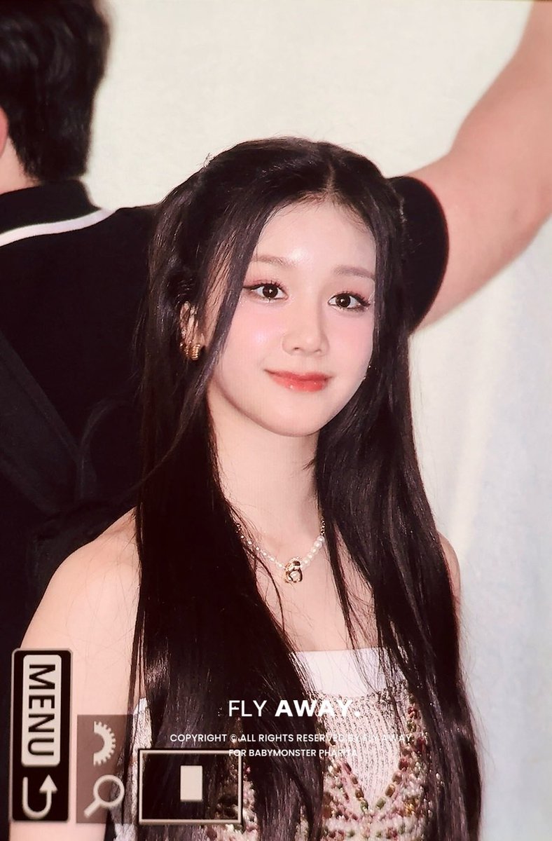Flyaway0826's tweet photo. 240711

#베이비몬스터 #BABYMONSTER 
#파리타 #PHARITA https://t.co/qwAIyz7YP4
