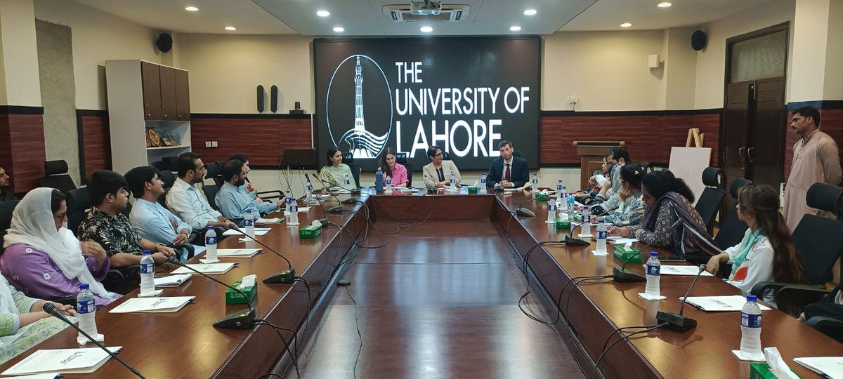 Rabs_AA's tweet image. #CSSPRRoundtable It was a pleasure hosting Sam Sherman @SamGSherman, Foreign Policy Counselor, the  British High Commission, Julia Brake, Second Secretary Political, BHC  and Adeela Khan @AdeelaBKhan Political Adviser, BHC, at the Center for  Security, Strategy and Policy…