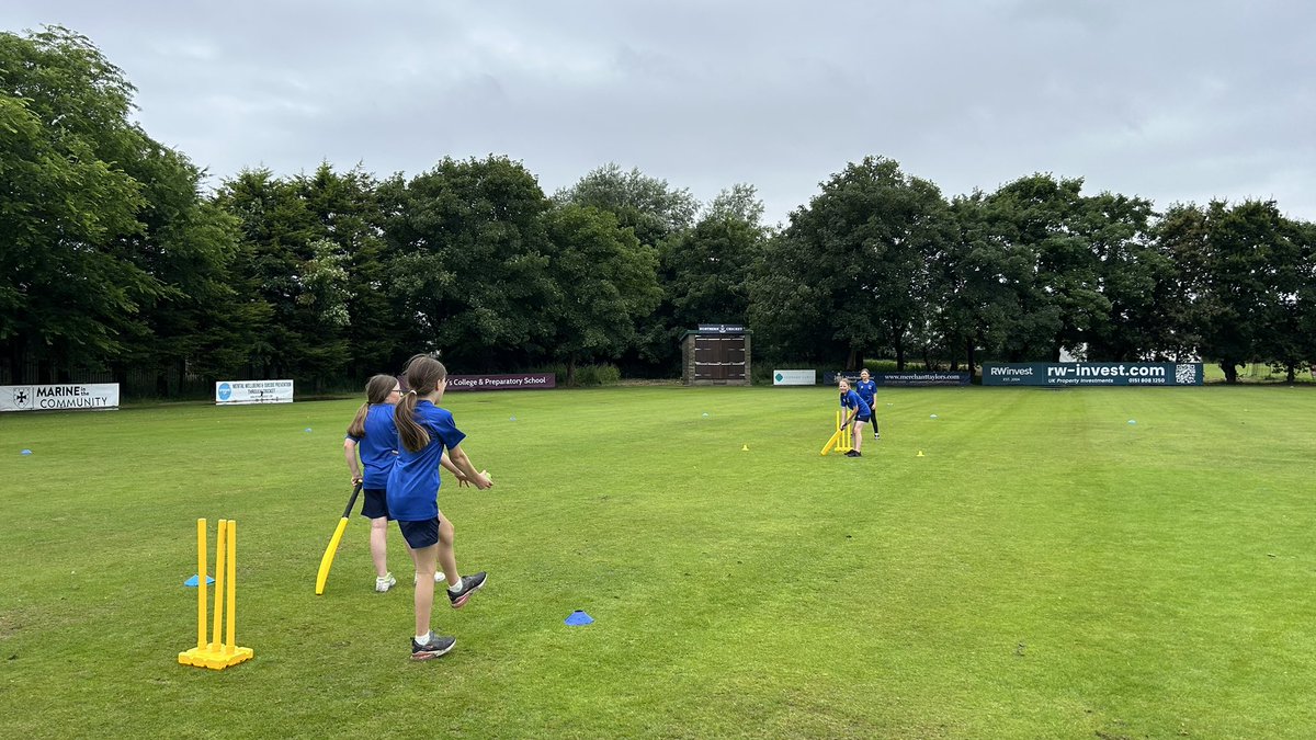 Crawshawboothps's tweet photo. Good luck to our superstar cricketers who are representing Rossendale in the County Finals of the Girl’s  Dynamos Cricket  competition in Liverpool! We had an early start this morning but we’re raring to go! https://t.co/L1cdh7o8k2