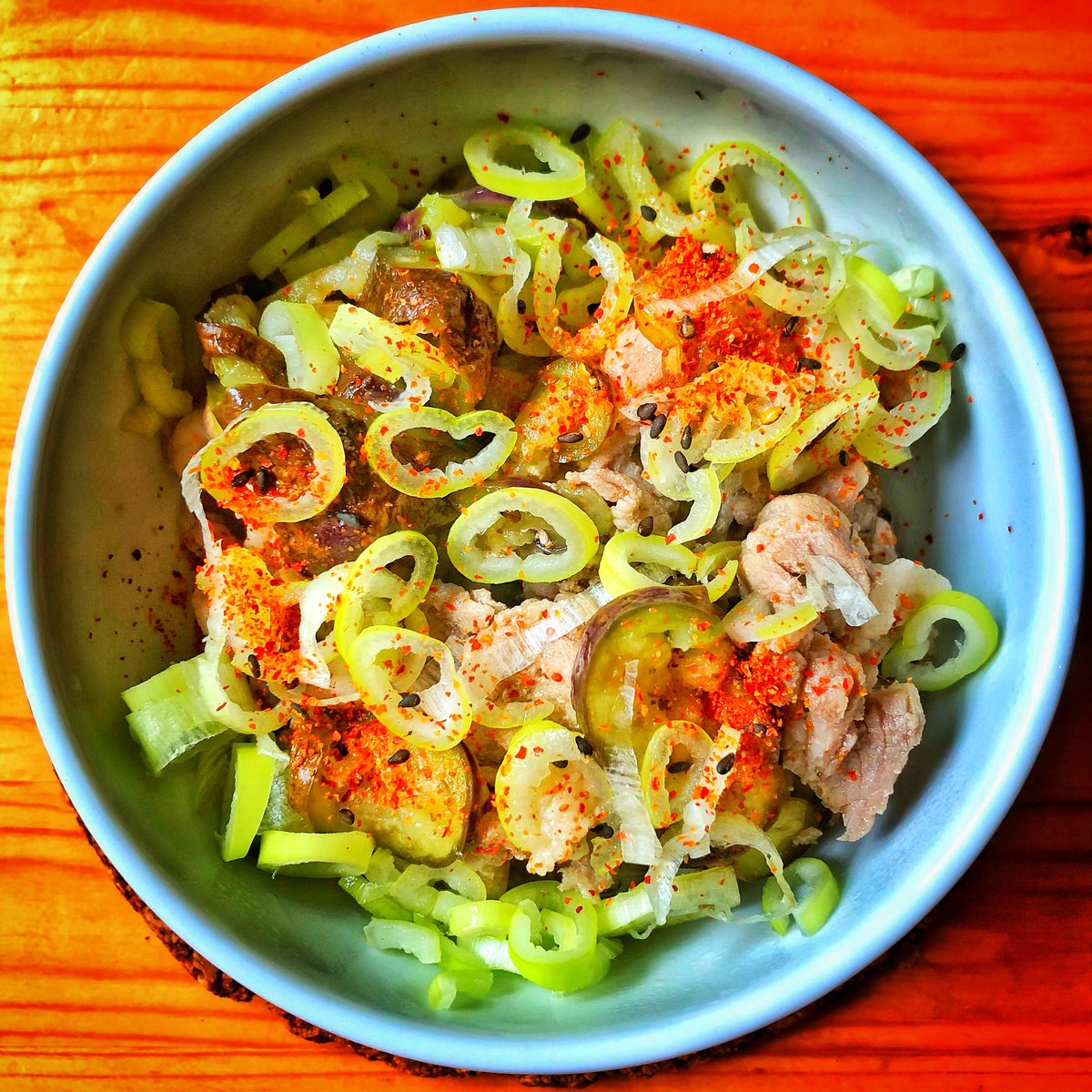 kikutaroid's tweet image. 茄子豚ポン酢
#豚肉 #pork #sliced
#料理油 #cookingoil
#顆粒昆布だしと味の素 #granulekelpsoup_ajinomoto #alittle
#料理酒と水 #cookingsake_water #little
#bakeandsteaminapan
・・・
#茄子 #薄切り #eggplant #thinsliced
#addtopotandsteam
#serveinabowl
・・・