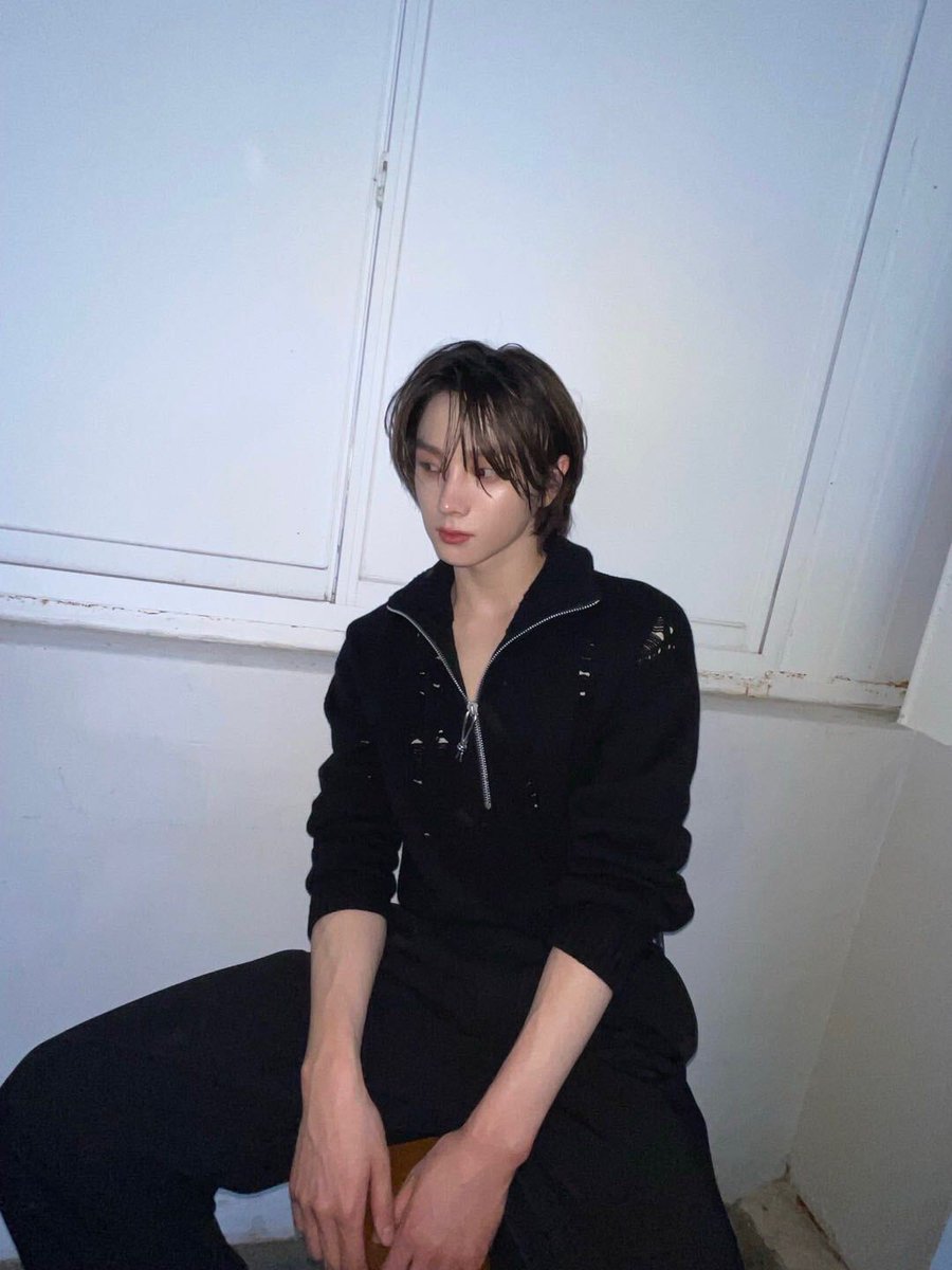 BOYNEXTDOOR_twt's tweet photo. 검은고양이 네로🖤

#BOYNEXTDOOR #보이넥스트도어 #SUNGHO #성호 https://t.co/09MiKKPjBV