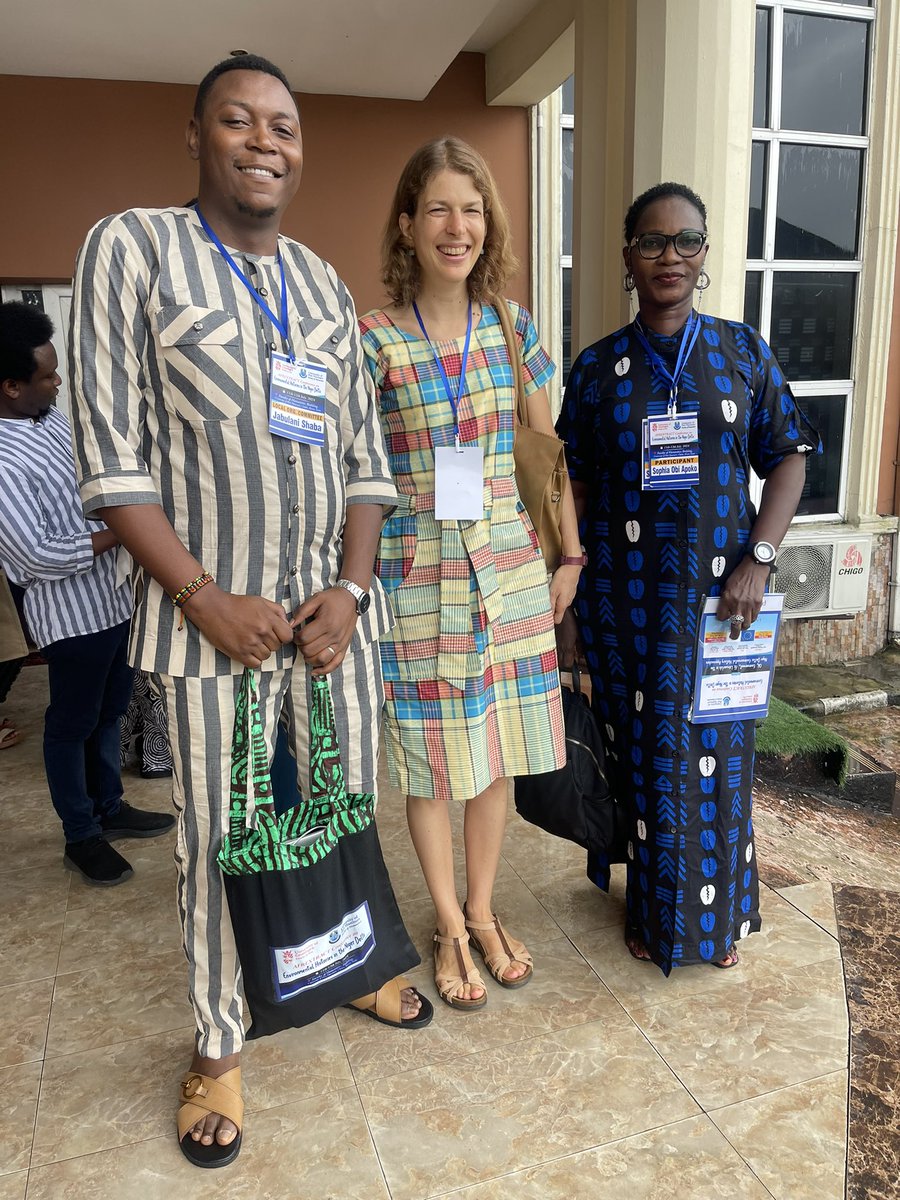 Day 2 
Oil, Environment&amp; lifeworlds in the Niger Delta: Environmental History Approaches.

Excited to have moderated a panel on Gender, livelihoods, Oil and the Environment with the amazing <a href="/IvaPesa/">Iva_Pesa</a> 

#environment #oil #AFREXTRACT