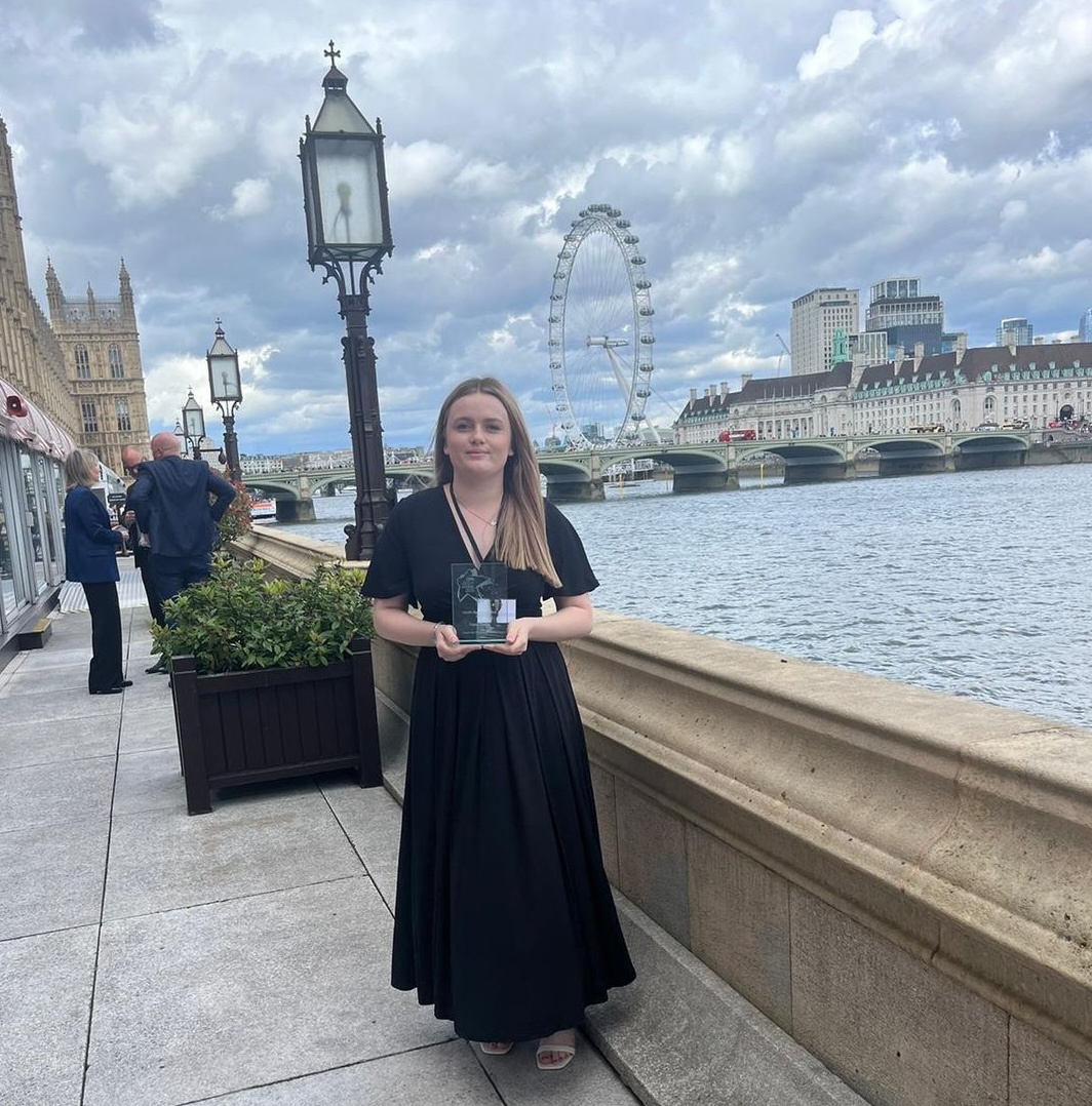 Congratulations to Tegan at Goodlife Pharmacy on winning the National Health Equality Award at the Recognition of Excellence Pharmacy Awards! Hosted at the Houses of Parliament, the awards honour employees who go the extra mile to support their customers, colleagues &amp; communities