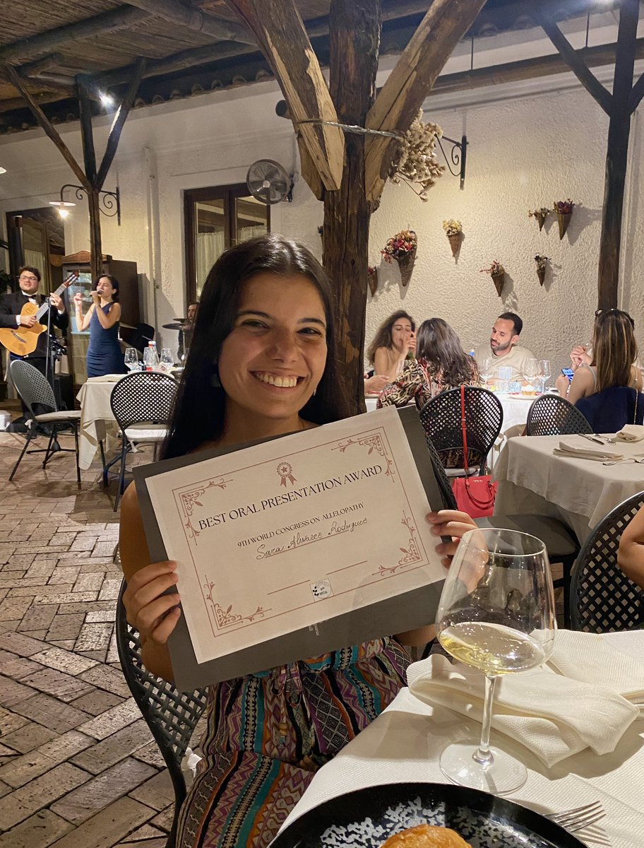 We are incredibly proud of our researcher Sara Álvarez Rodríguez for winning the Best Oral Presentation Award at the 9th World Congress on Allelopathy in Caserta, Italy! 🎉 Her dedication and hard work are an inspiration to the whole team. #IAS #Allelopathy2024 #PlantScience