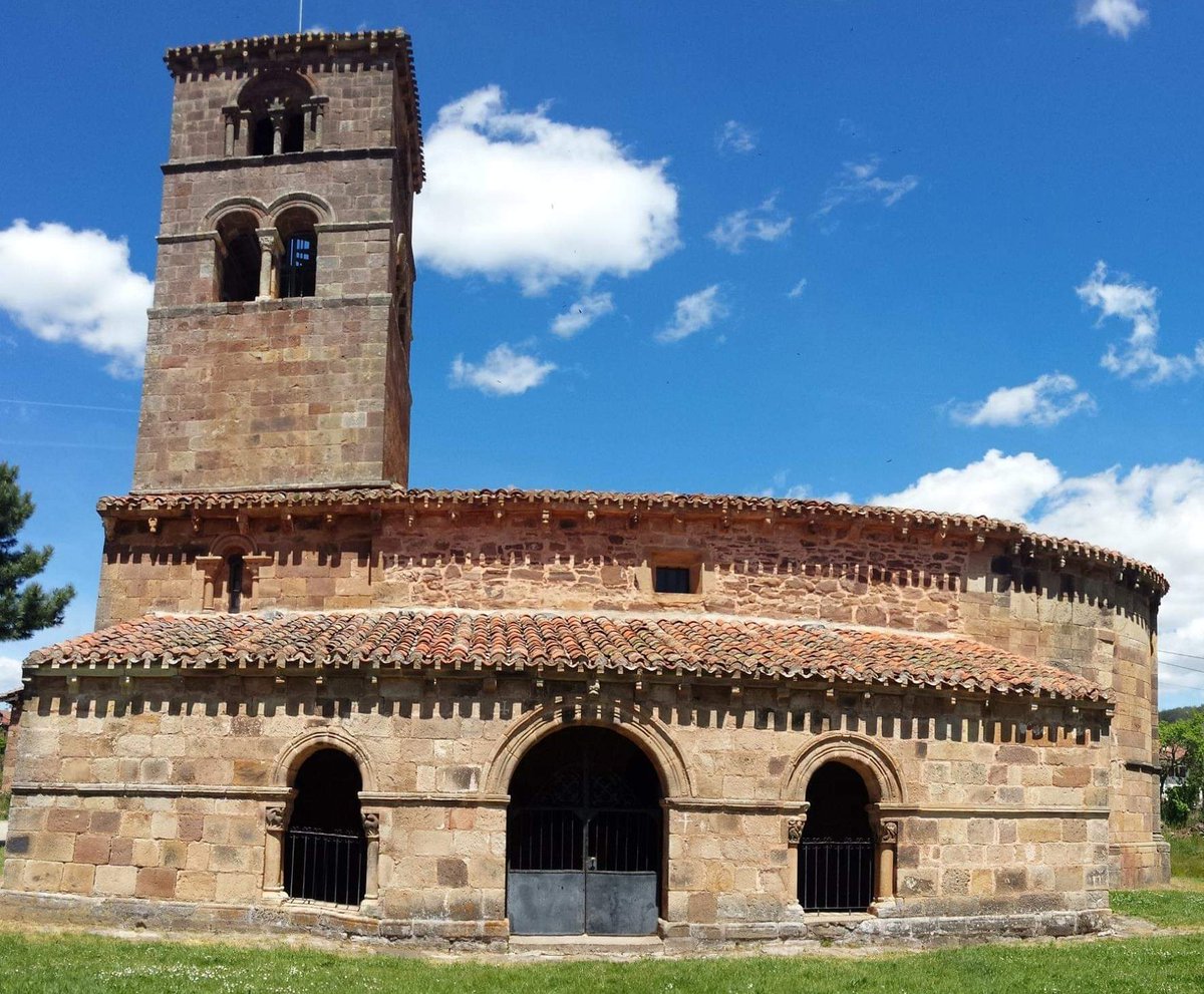 Castilla y León Románica (@cylromanica) on Twitter photo ¡Buenos días!
¿Conocéis las galerias porticadas de la Sierra de la Demanda? Son obra del conocido como ``Taller de la Sierra´´. Una auténtica maravilla.
Pineda de la Sierra, Jaramillo de la Fuente y Vizcaínos.
#Burgos #CastillaYLeon <a href="/sierralademanda/">Sierra de la Demanda</a> ¡Buenos días!
¿Conocéis las galerias porticadas de la Sierra de la Demanda? Son obra del conocido como ``Taller de la Sierra´´. Una auténtica maravilla.
Pineda de la Sierra, Jaramillo de la Fuente y Vizcaínos.
#Burgos #CastillaYLeon <a href="/sierralademanda/">Sierra de la Demanda</a>