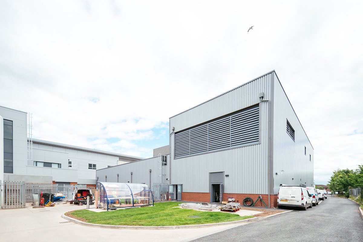 SpellerMetcalfe's tweet photo. Project complete! ✅
This week we officially handed over the new Elective Surgical Hub to Hereford Hospital and the team at Wye Valley NHS Trust. 🏥
@WyeValleyNHS 
https://t.co/MbDliFxDMI
#projectcomplete #NHS https://t.co/xV4WsvnSVa