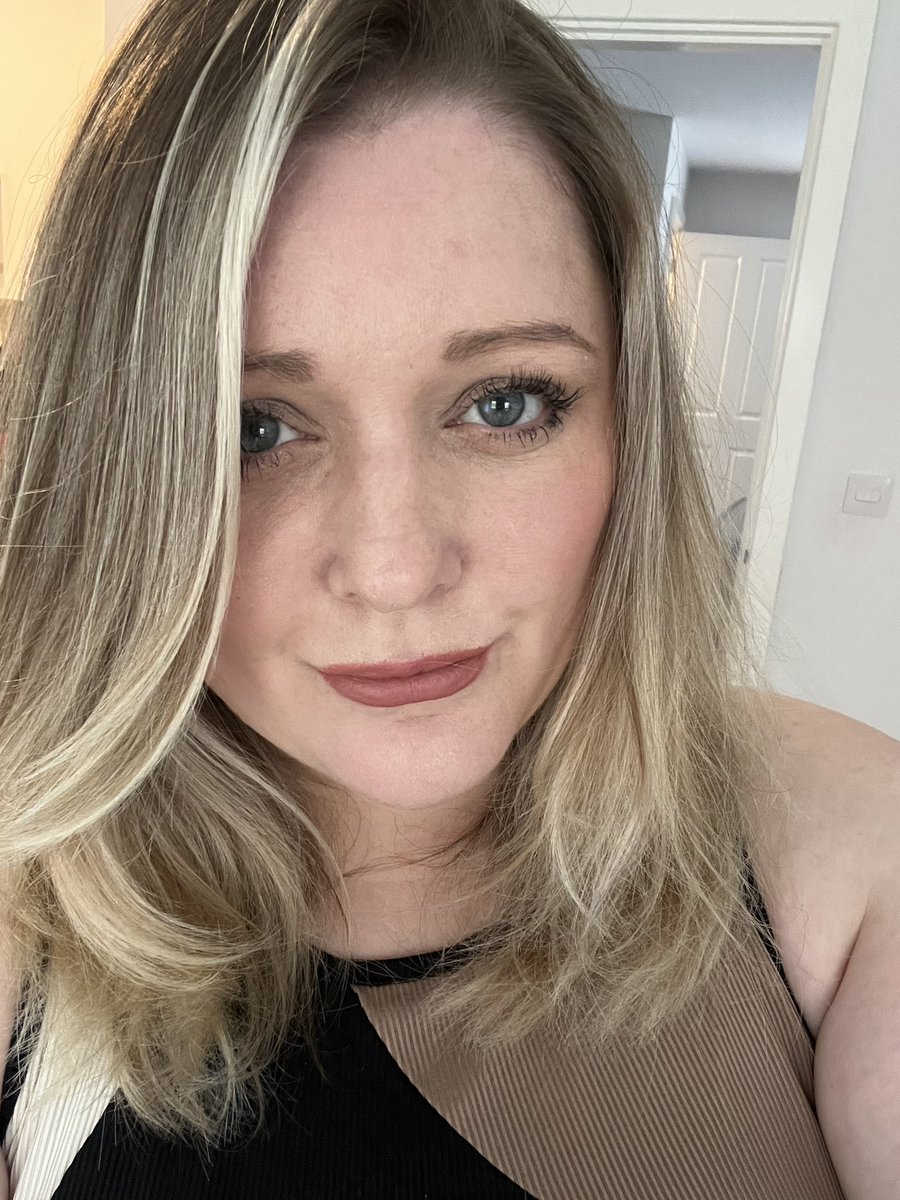 Angela Powis Singer-Songwriter tweet media