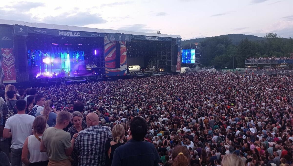 EN IMAGES - Musilac à Aix-les-Bains : première soirée enflammée sur l'esplanade du lac !
➡️ l.francebleu.fr/NTkc