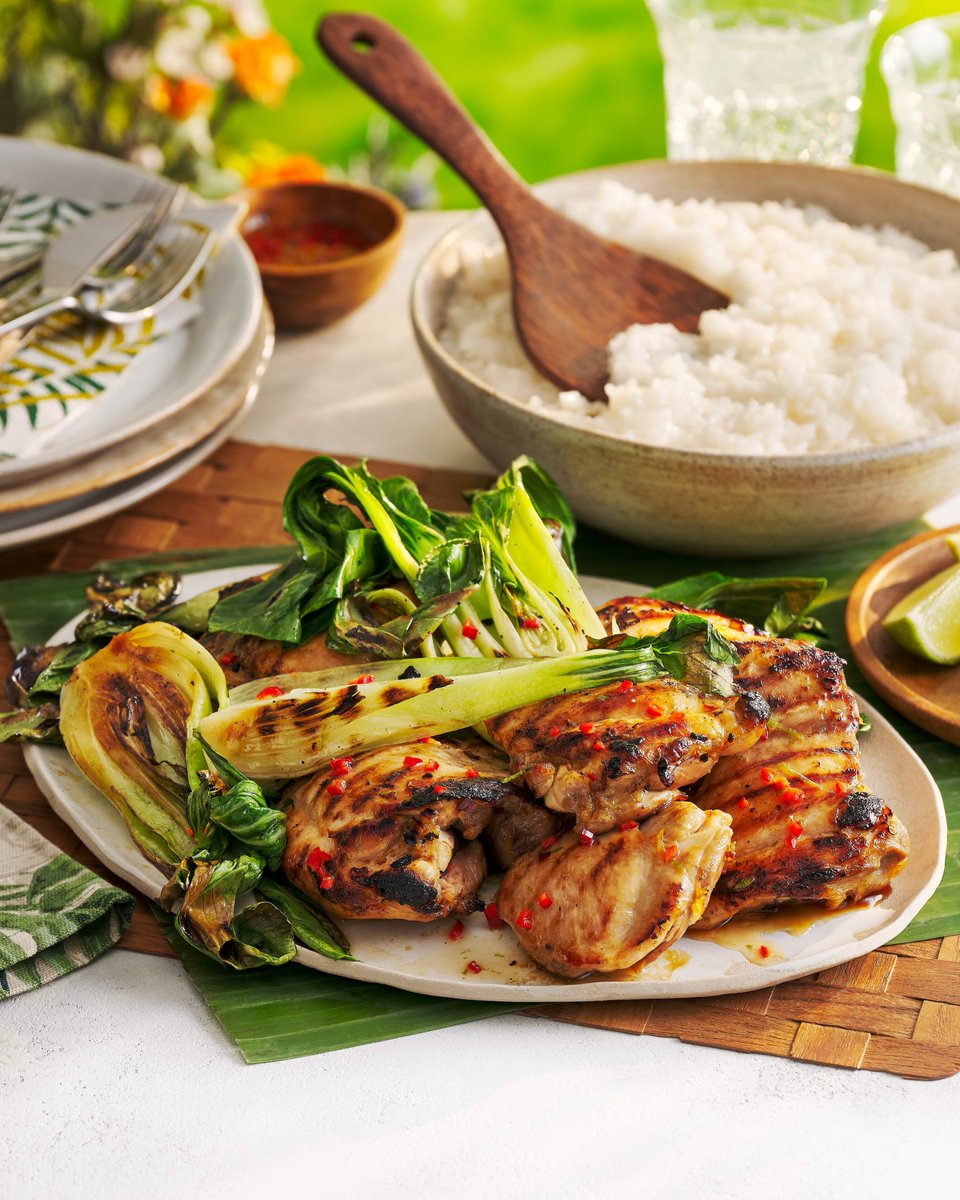 SlimmingWorld's tweet photo. Step up your sizzle this summer – you’ll find heaps of sunshine-filled servings just like this in Slimming World Magazine ☀! Pick up your copy from your local group or the magazine section of your local supermarket from today 📖! https://t.co/TD0HRgzlyf