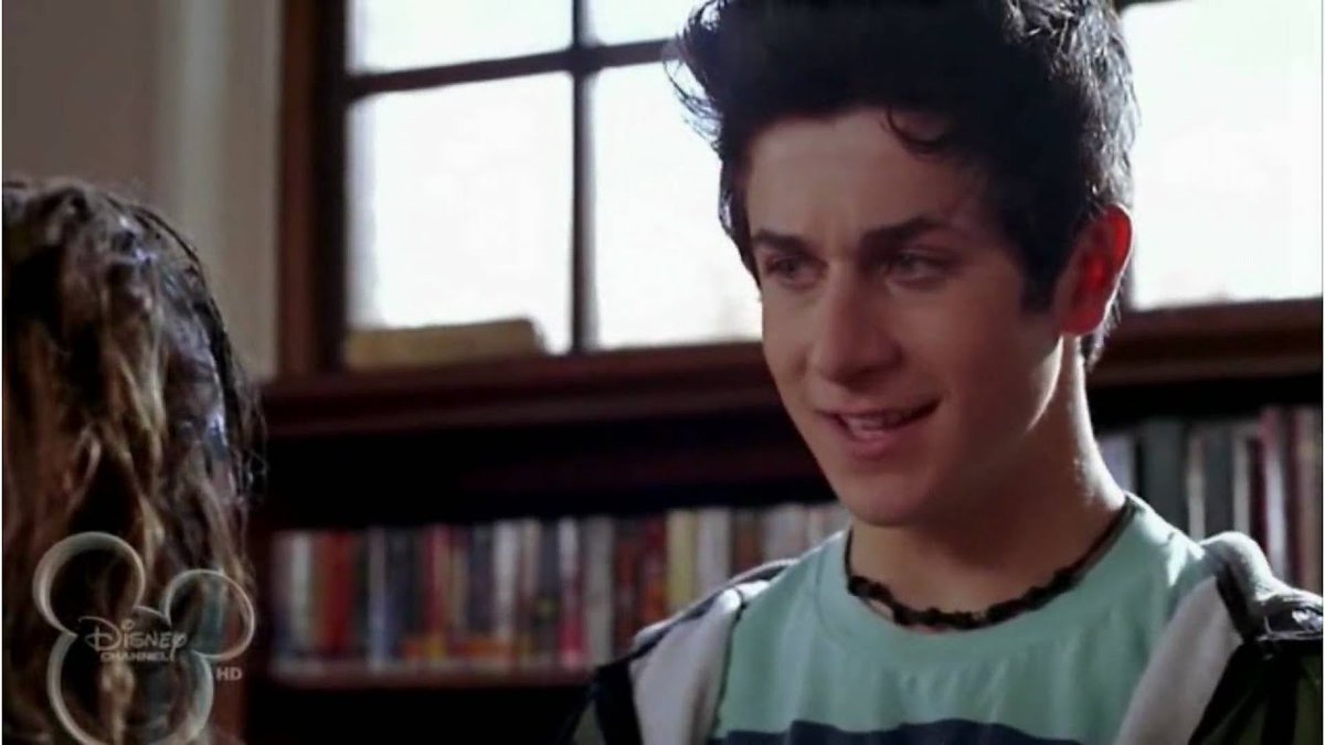Disney_Wiki's tweet photo. Happy Birthday, David Henrie
For Disney, he played Larry in #ThatsSoRaven, Justin in #WizardsOfWaverlyPlace, a role he is set to reprise in the sequel, #WizardsBeyondWaverlyPlace, Wheeze in #Dadnapped and himself in #JonasLA.
He also voiced Shawn in #TheSecretWorldOfArrietty. https://t.co/LmsrxYOr2G