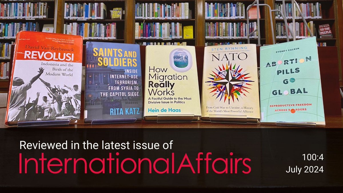 The new issue of International Affairs is here📰🌍💼  if the book reviews have piqued your interest, you know where to go 🤓📚 <a href="/IAJournal_CH/">International Affairs</a>