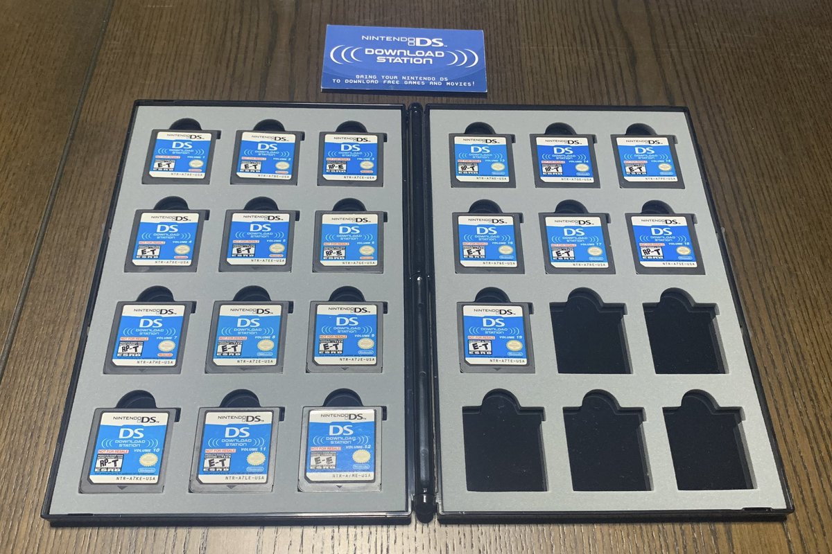 blackbe38744062's tweet photo. Nintendo DS Download Station VOLUME 8 EUR Version
を入手しました!
遂に欧州版と北米版をコンプリートしました!
3年かかりました…😊
#Nintendo #DS #DownloadStation #NFR #NintendoZone #任天堂 #DS #ニンテンドーゾーン #ダウンロードステーション #非売品 #レトロコンシューマー愛好会 https://t.co/z7ZIZ5CNFK