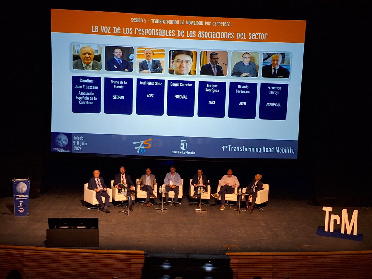 aecarretera's tweet photo. 🔵La guinda del #CongresoTRM2024 la ponen los responsables de las asociaciones del sector, quienes, bajo la batuta del Presidente de la @aecarretera, nos ofrecen una visión amplia de la transformación de la movilidad. Son @SEOPAN_ES, @@FOROVIAL, ANCI, @ateb_es y ASERPYMA https://t.co/whL3cIlcv2