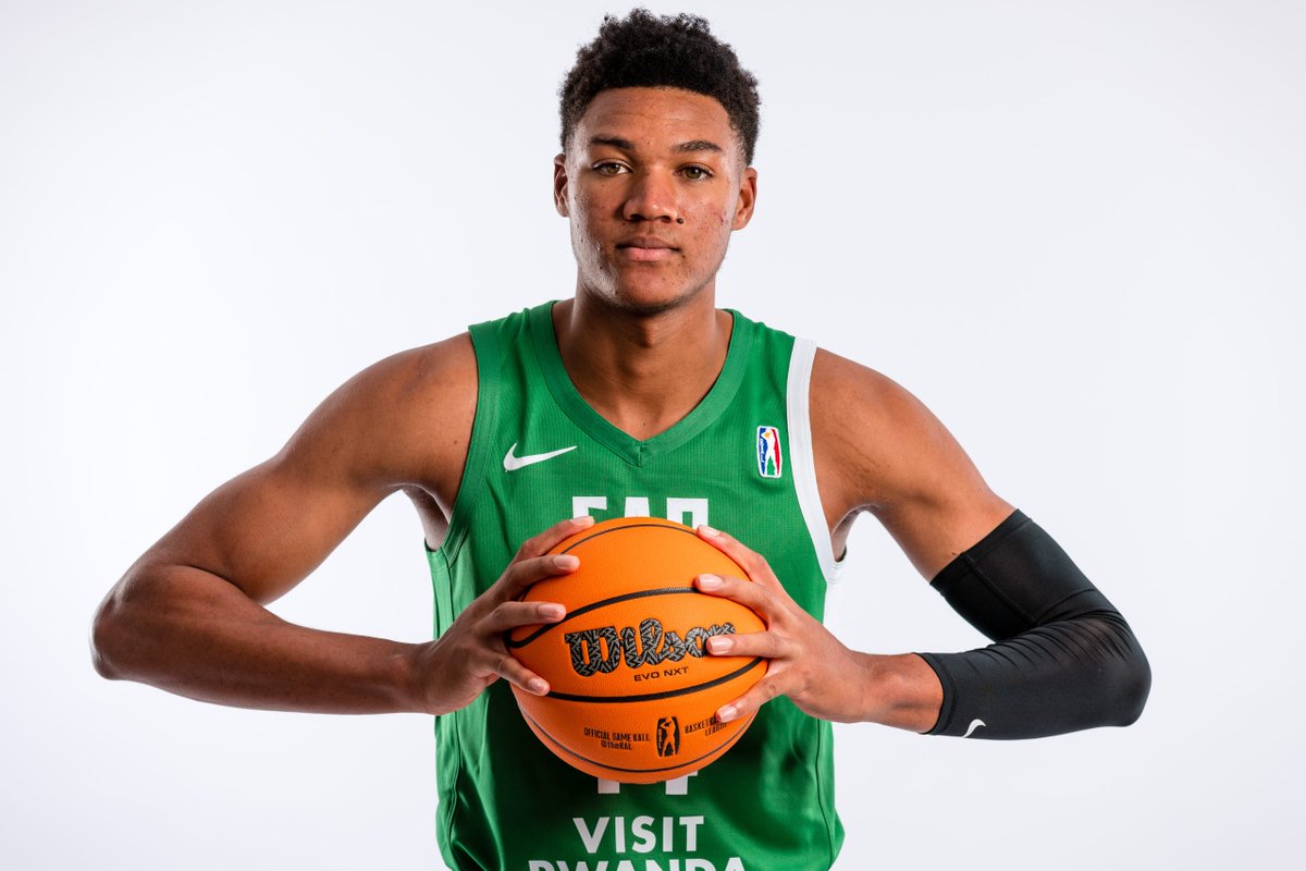 AnniePayep's tweet photo. #Cameroun terre de talents! #MISSI et #CHOMCHE un doublé historique parce que c'est la première fois que deux joueurs camerounais sont choisis dans la même draft NBA.
Ils sont respectivement 6e et 7e joueur camerounais à être draftés en NBA, après Ruben BOUMTJE-BOUMTJE, Luc MBAH A MOUTE, Joel EMBIID, Pascal SIAKAM et Christian KOLOKO.
Parcours croisés de deux étoiles du #basketball
https://t.co/NFfBNBrYBn
#NBA #Teleasu