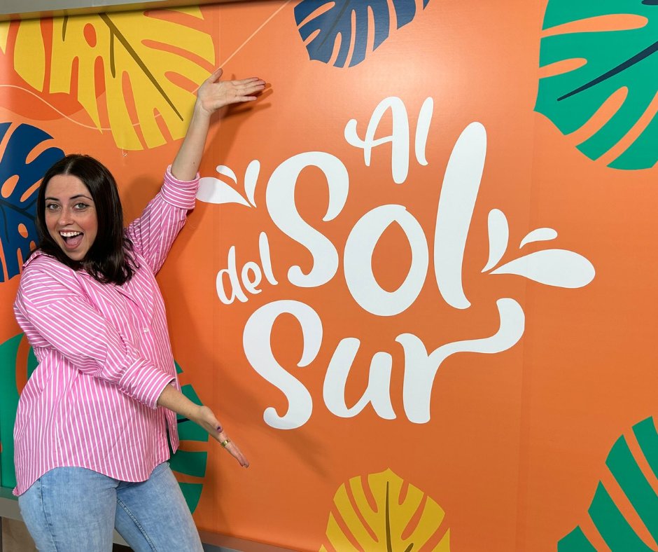 Condavision's tweet photo. SORTEO ¡¡Gana una #polarbox!! | ☀ Durante la emisión de Al Sol del Sur hazte una foto con tu tv con nosotros en pantalla 📺. Sube 𝐥𝐚 𝐟𝐨𝐭𝐨 y etiquetanos, añadiendo #AlSoldelSur, también puedes mandar la imagen a redaccion@condavision.es ➡️ Participa hasta el 31 de julio. https://t.co/18mAIlR1bY