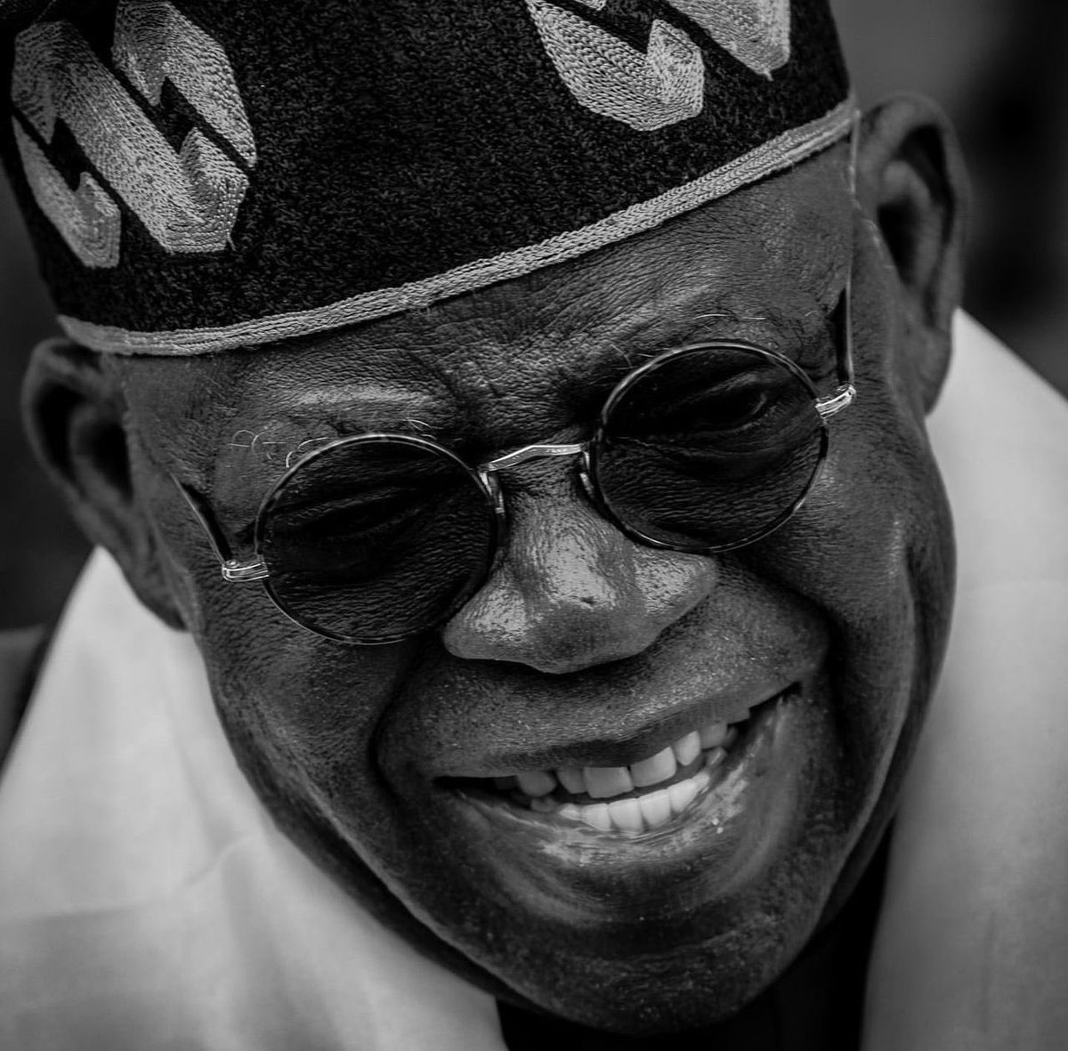 PBATMediaCentre's tweet image. BREAKING: The Supreme Court has, today, delivered judgement in the case brought to it against the 36 state Governors by the President Bola Ahmed Tinubu-led Federal Government .

1. The court held that it is illegal for Governors to dissolve democratically elected Local…