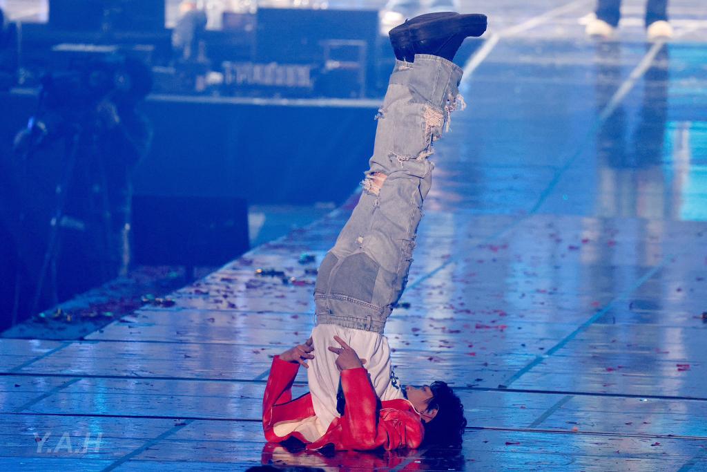 Hamada Asahi in his concert :