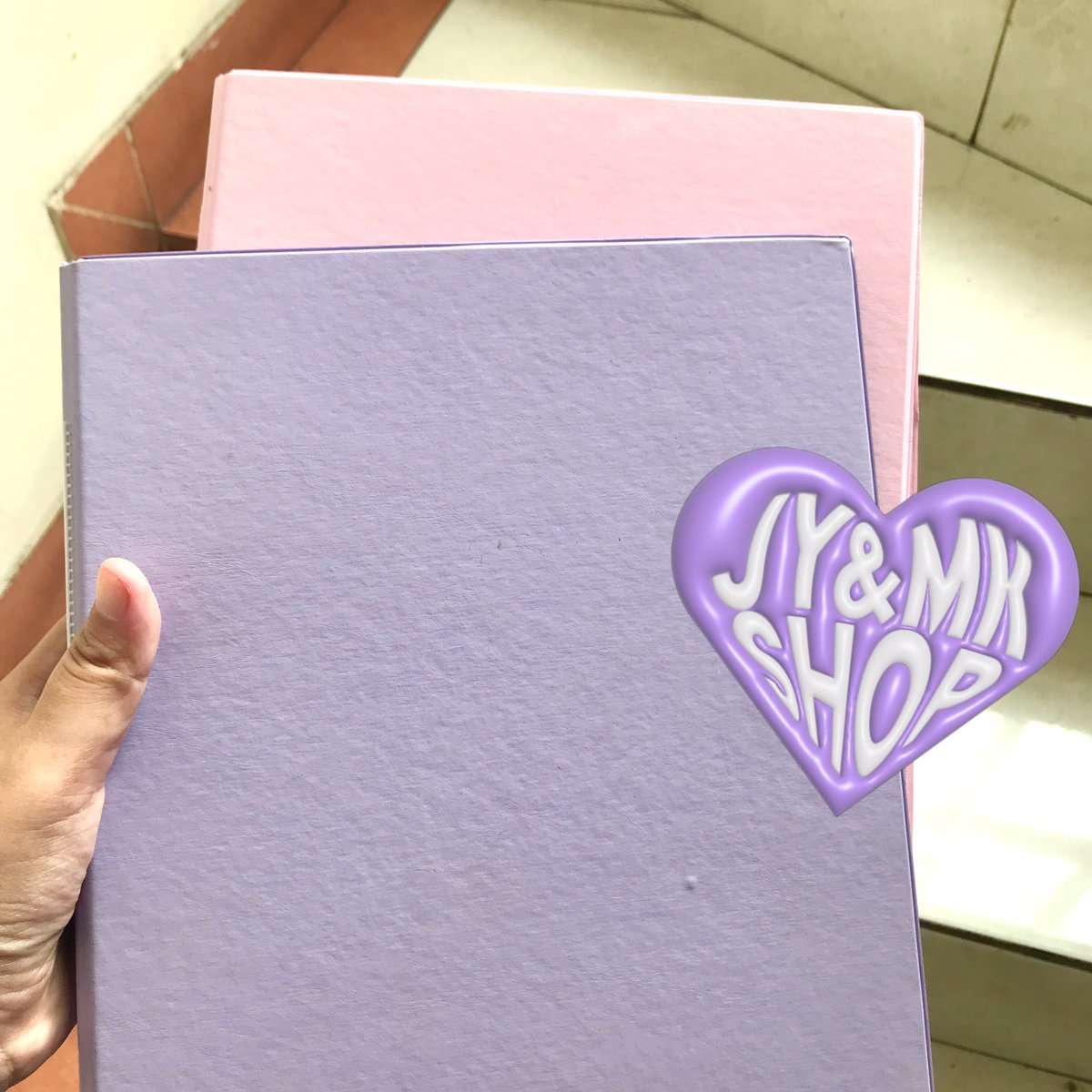 jinyoungandmark's tweet photo. wts preloved binder bambi a5 + sleeve sultan 4p 24pcs. dua2nya preloved masih bagus banget

dijual 1 set (dapet binder + sleeve 24pcs)

sisa yang ungu ya!

Saya menjual Preloved Binder Bambi A5 3 Ring + Sleeve Sultan 4p 24pcs (set) seharga Rp37,620

https://t.co/9JQHm0QId2 https://t.co/prP9uAnIsl