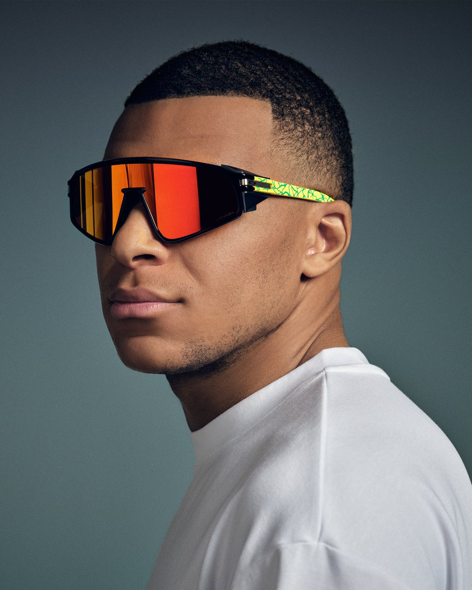 "Don't be afraid to be the person you are. The most important thing is to know your purpose, and above all, to believe in it." <a href="/KMbappe/">Kylian Mbappé</a> #BeWhoYouAre