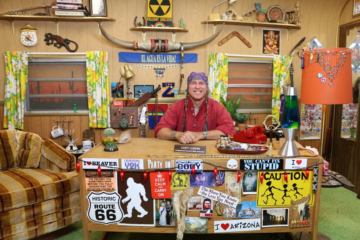 codylundinalss's tweet photo. Wednesday, July 17th FREE Workshop by Cody Lundin, presented by the Yavapai College Film and Media Arts Program! Building 19, The Community Room at Yavapai College. 
11am - 12:30pm:  The Making of The Survival Show with Cody Lundin, Season One!
Hope to see you there! Cody https://t.co/9ndJsPXZnc