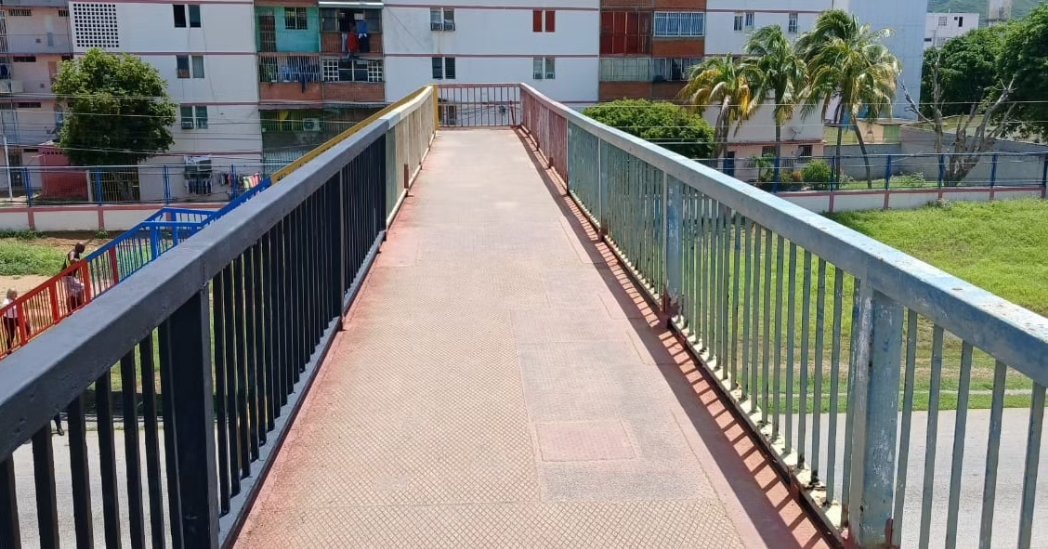 #EsNoticia|| Avanzan trabajos para la rehabilitación de la Pasarela de Villa Rosa, municipio #García

#NvaEsparta 

#ConLaFuerzaDelPueblo

<a href="/NicolasMaduro/">Nicolás Maduro</a> <a href="/PSUVNE_/">PSUV Nueva Esparta</a> <a href="/CruzLairet2021/">Alcalde Crúz Lairet</a> <a href="/Alessandrellove/">GIUSEPPE ALESSANDRELLO</a> <a href="/luchaalmada/">Alfred Nazaret Ñáñez</a> <a href="/PartidoPSUV/">PSUV</a>
