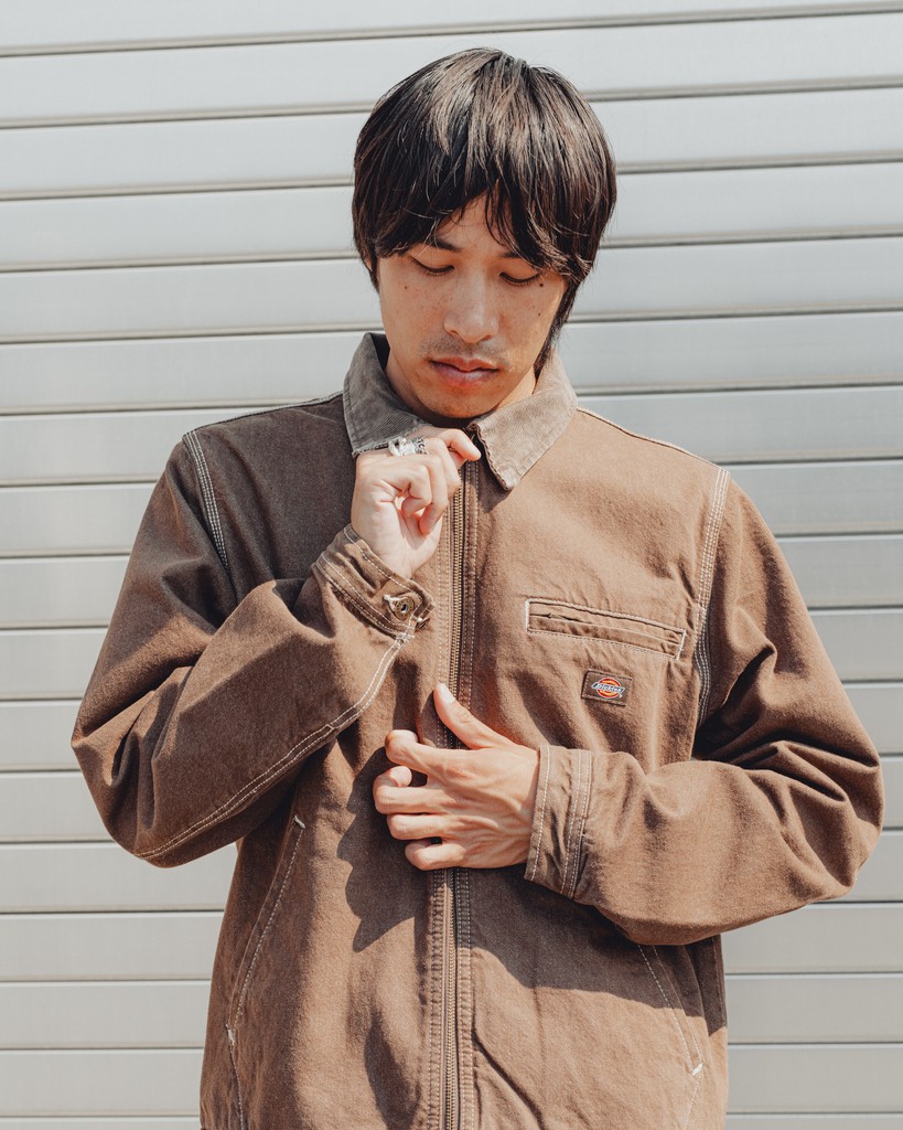 AFEWSTORE's tweet image. SHOP LINK ➡️ l8r.it/u42S

Rock a timeless look with these two classics: The Dickies Stevensville Painter Jacket. Pair it effortlessly with the Duck Canvas Utility Pant. Perfect for any season, layered or on its own

#afewstore #Dickies #UtilityStyle